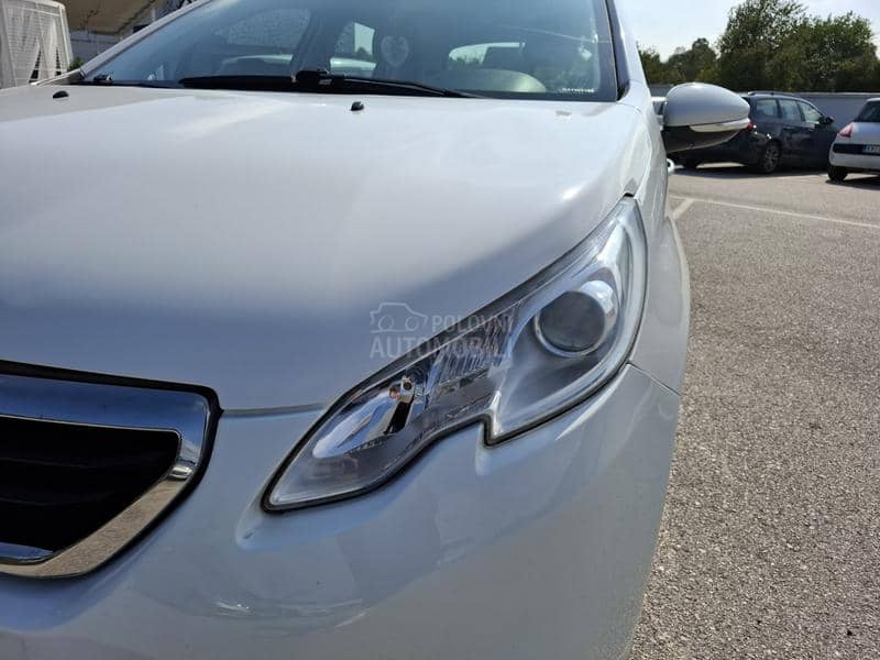 Peugeot 2008 1.6 ehdi Peugeot 2008 1.6 ehdi