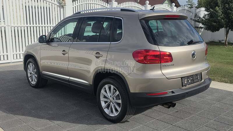 Volkswagen Tiguan 2.0TDI SPORT LINE