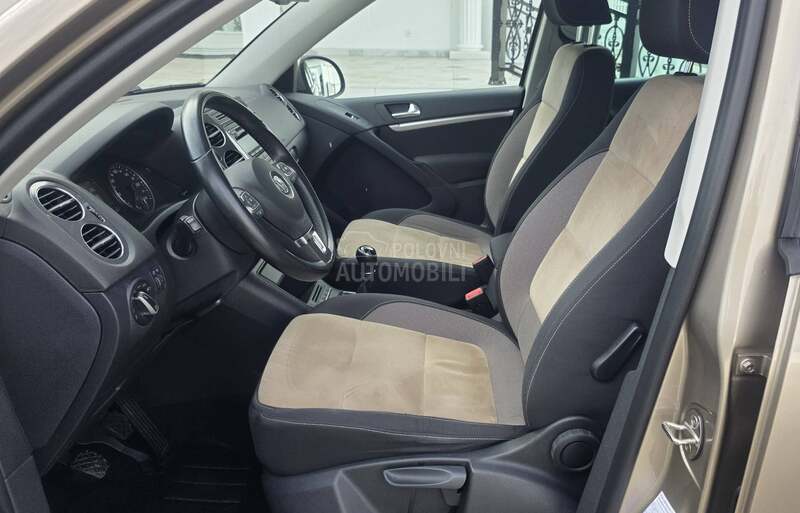 Volkswagen Tiguan 2.0TDI SPORT LINE