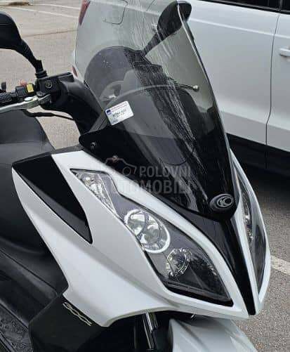 Kymco Downtown 300i