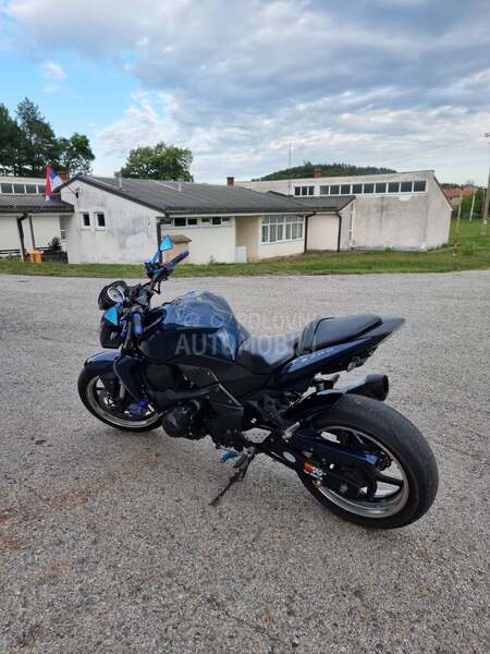 Kawasaki Z750