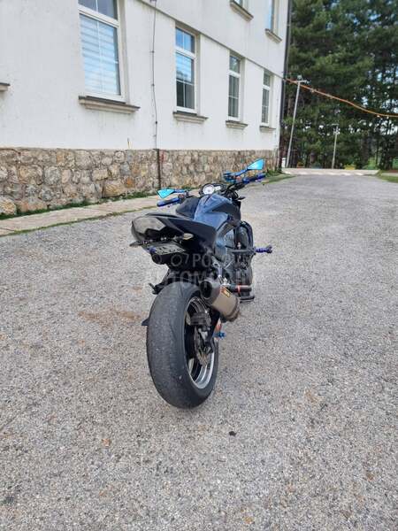 Kawasaki Z750