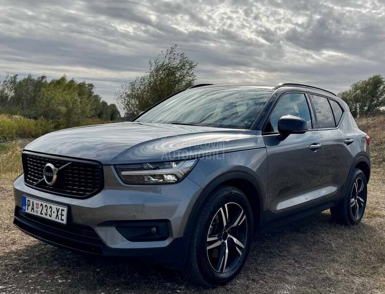 Volvo XC40 D4 AWD R-DESIGN