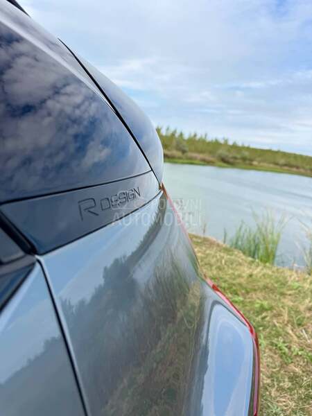 Volvo XC40 D4 AWD R-DESIGN