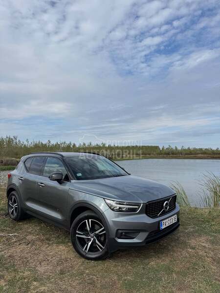 Volvo XC40 D4 AWD R-DESIGN