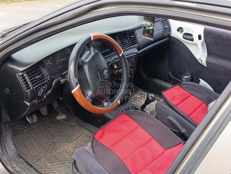 Opel Vectra B 