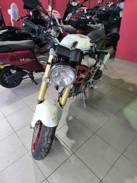 Ducati monster 600