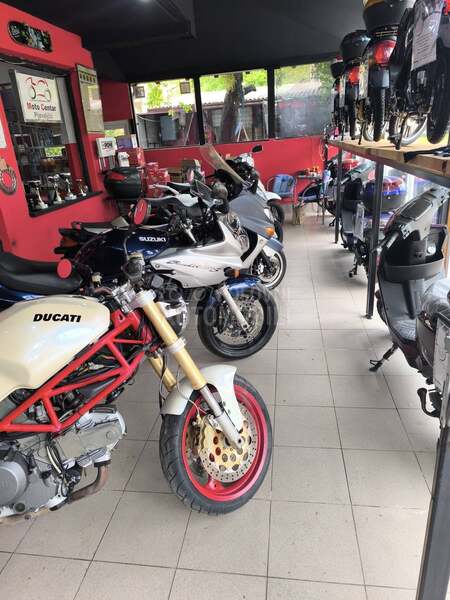 Ducati monster 600