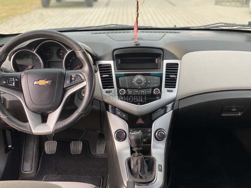 Chevrolet Cruze 