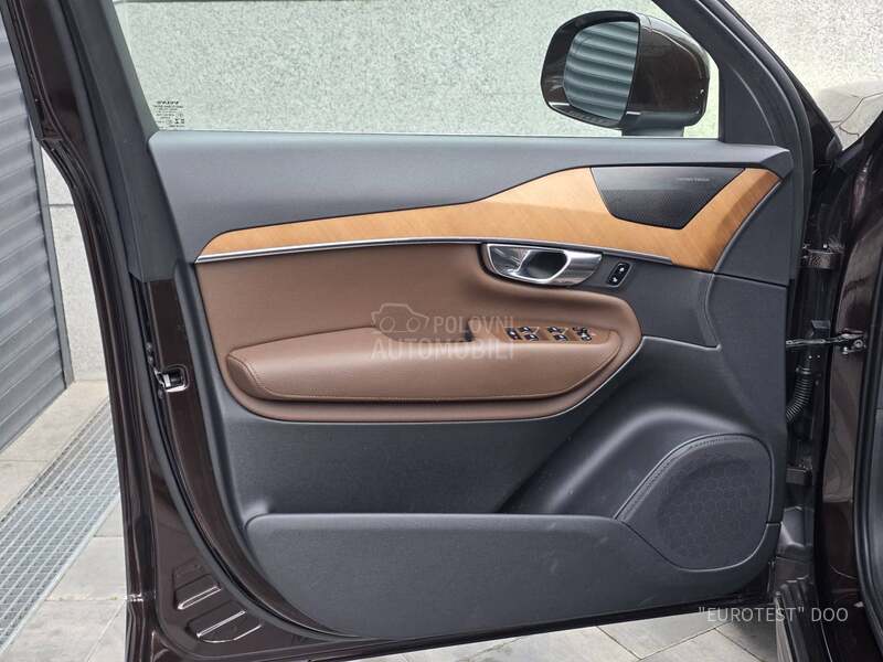 Volvo XC90 B5 Momentum Pro