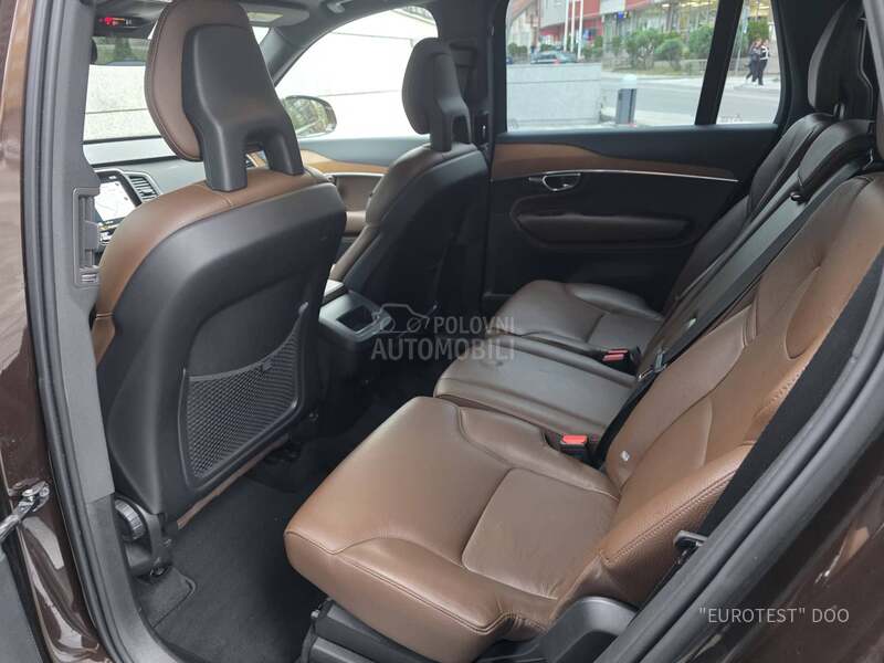 Volvo XC90 B5 Momentum Pro