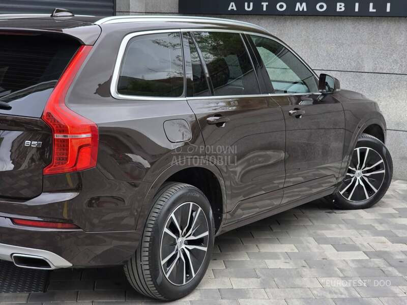 Volvo XC90 B5 Momentum Pro