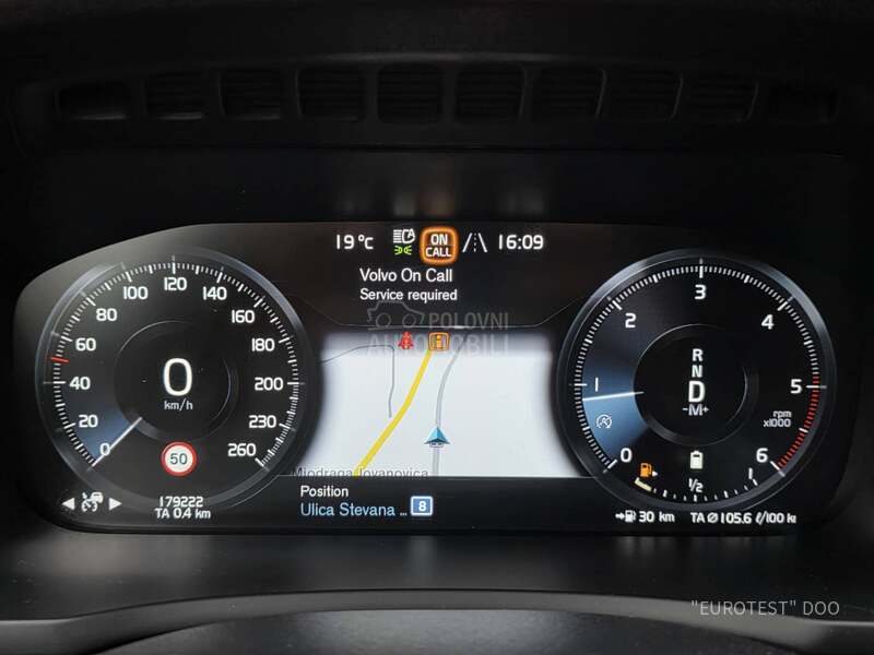 Volvo XC90 B5 Momentum Pro