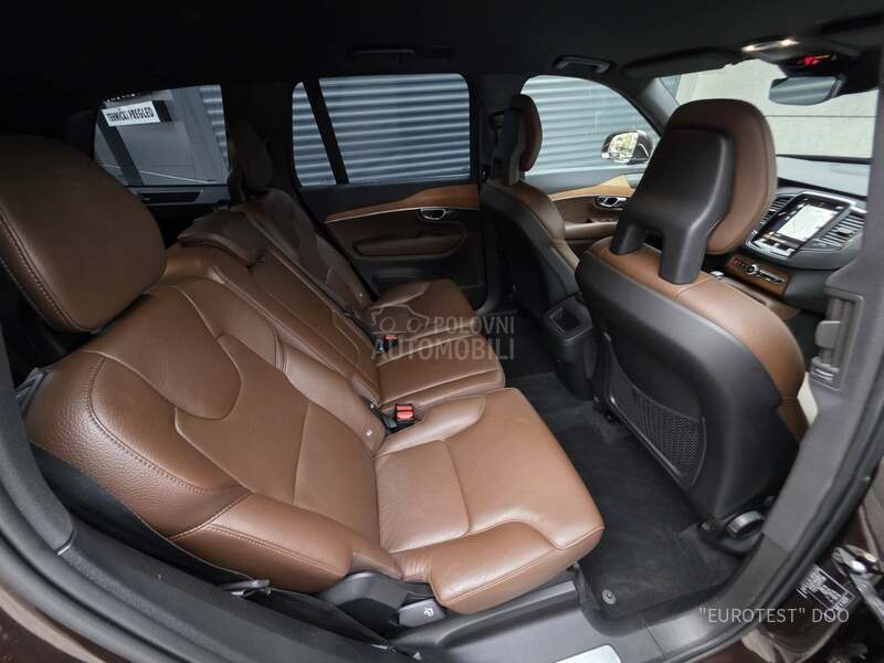 Volvo XC90 B5 Momentum Pro
