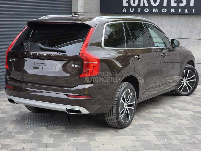 Volvo XC90 B5 Momentum Pro