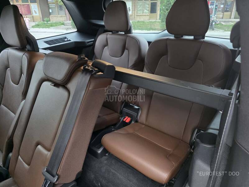 Volvo XC90 B5 Momentum Pro