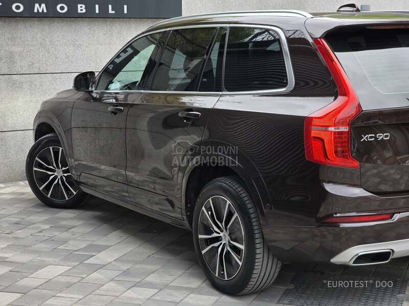 Volvo XC90 B5 Momentum Pro