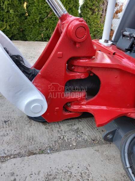 Takeuchi TB216