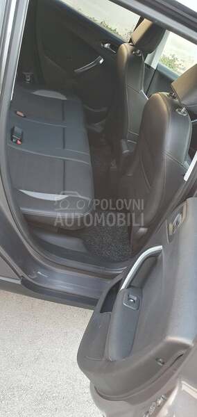 Peugeot 2008 1.6 hdi ALLURE