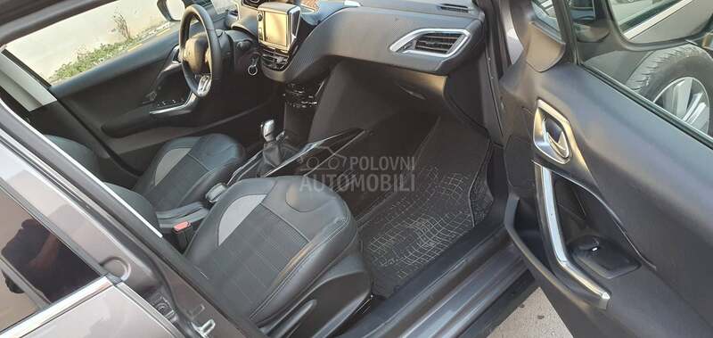 Peugeot 2008 1.6 hdi ALLURE