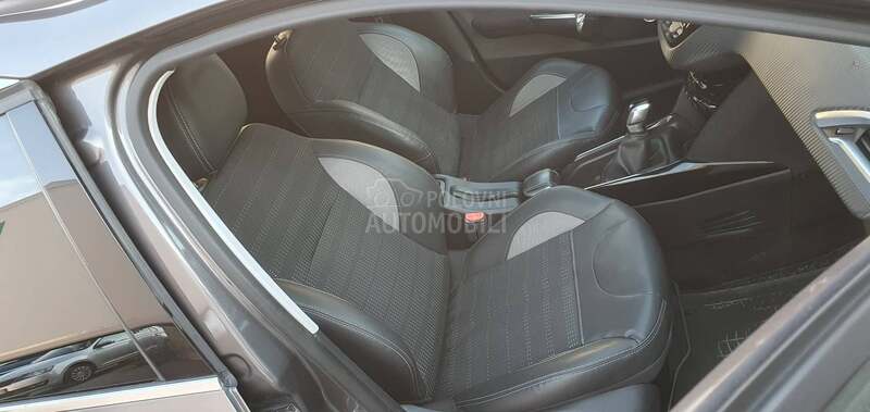 Peugeot 2008 1.6 hdi ALLURE