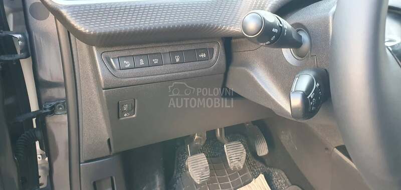 Peugeot 2008 1.6 hdi ALLURE