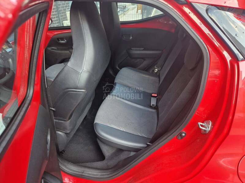 Toyota Aygo x wave