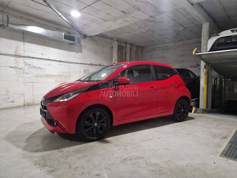 Toyota Aygo x wave