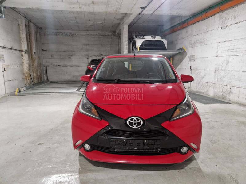 Toyota Aygo x wave
