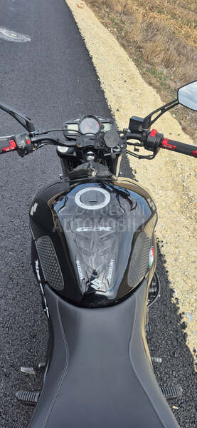 Suzuki GSR 600 2008