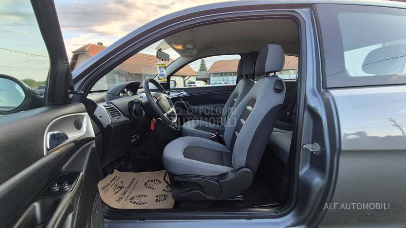 Lancia Ypsilon 1.2 8v