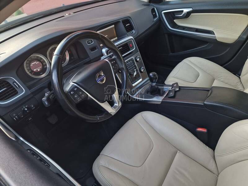 Volvo V60 2.4D5/LED/XEN/