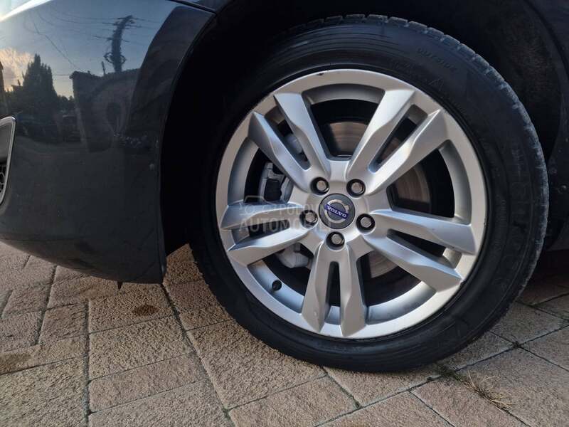 Volvo V60 2.4D5/LED/XEN/