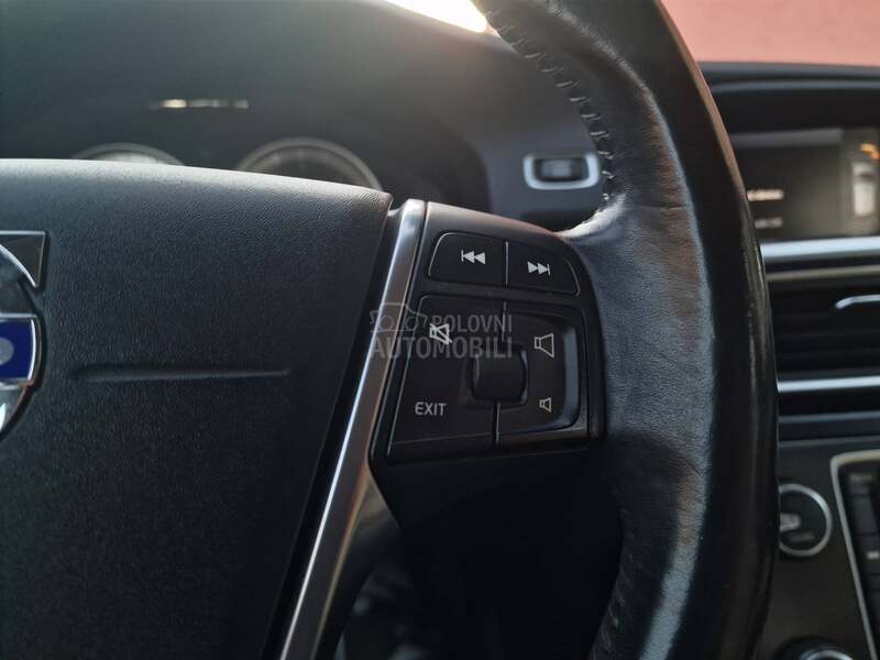 Volvo V60 2.4D5/LED/XEN/