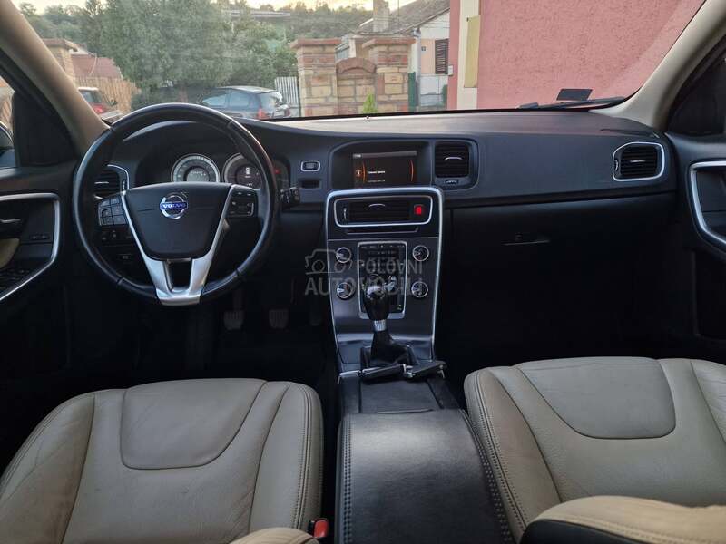 Volvo V60 2.4D5/LED/XEN/