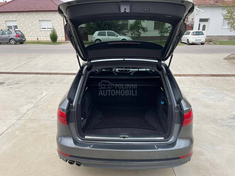 Audi A4 2.0  TDI MATRIX
