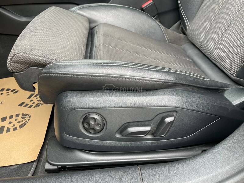 Audi A4 2.0  TDI MATRIX