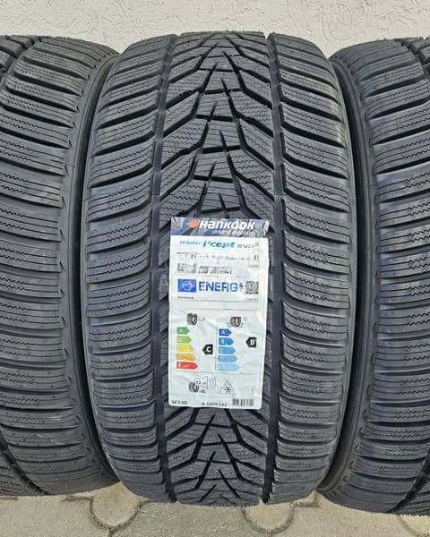 Hankook 275/40 R21 Zimska
