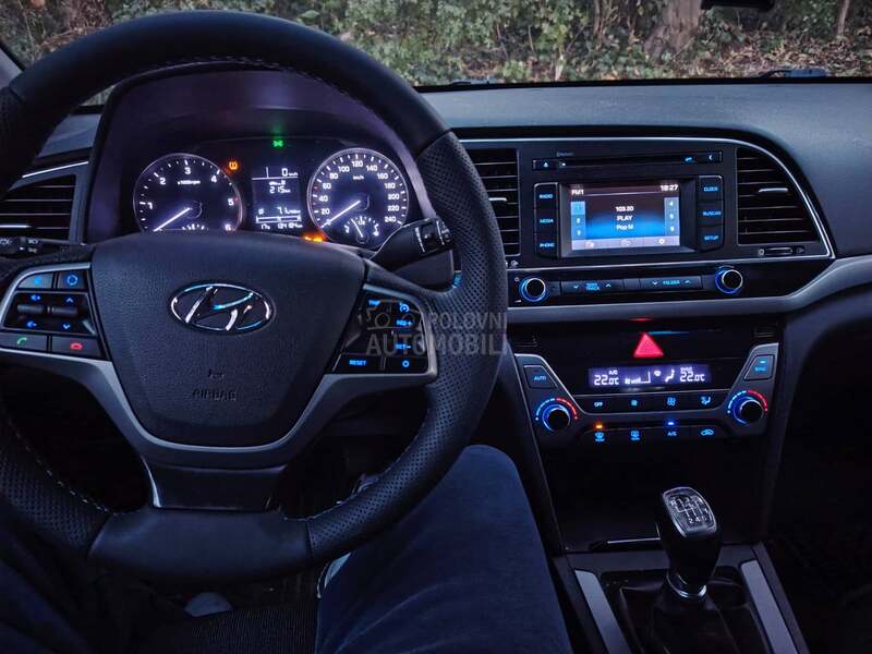 Hyundai Elantra 1.6 CRDI 4VR