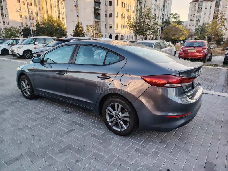 Hyundai Elantra 1.6 CRDI 4VR
