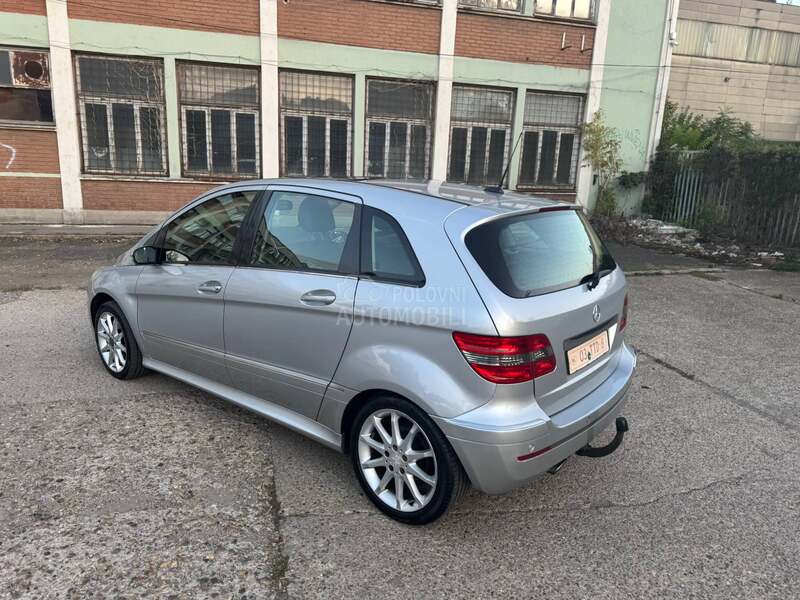 Mercedes Benz B 200 SPORT NOVA