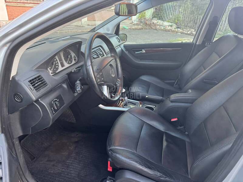 Mercedes Benz B 200 SPORT NOVA