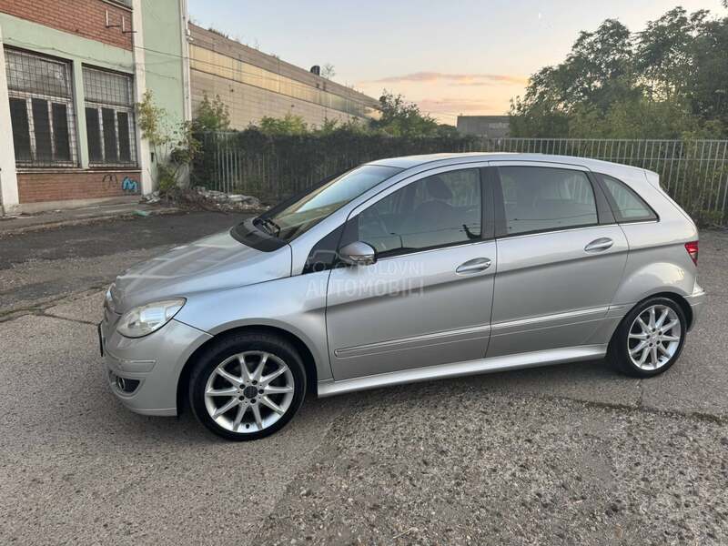 Mercedes Benz B 200 SPORT NOVA