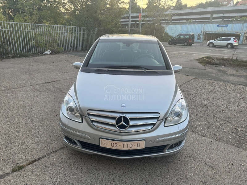 Mercedes Benz B 200 SPORT NOVA