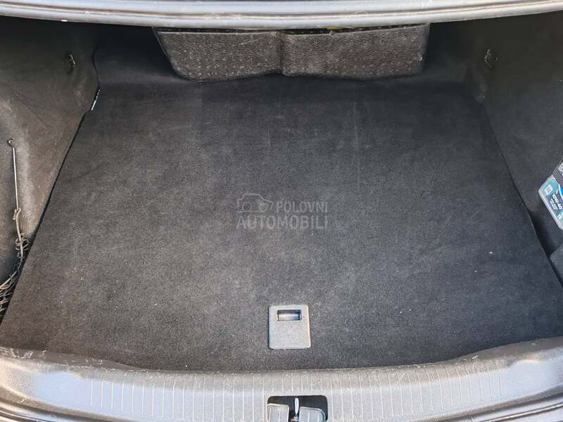 Opel Insignia 1.8B