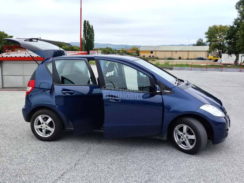 Mercedes Benz A 160 1.5 BLUE EFFICIENCY