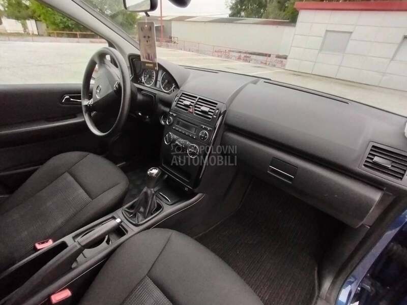 Mercedes Benz A 160 1.5 BLUE EFFICIENCY