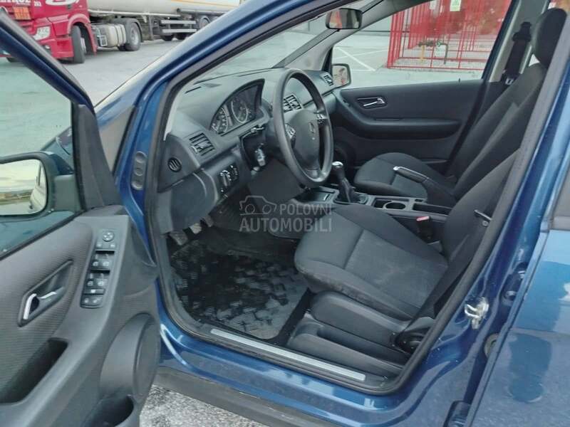 Mercedes Benz A 160 1.5 BLUE EFFICIENCY