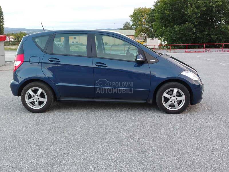 Mercedes Benz A 160 1.5 BLUE EFFICIENCY