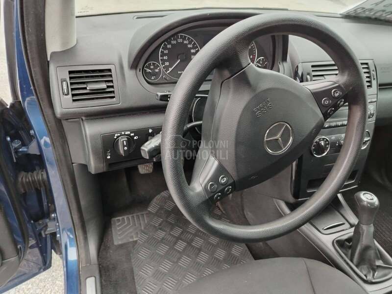 Mercedes Benz A 160 1.5 BLUE EFFICIENCY